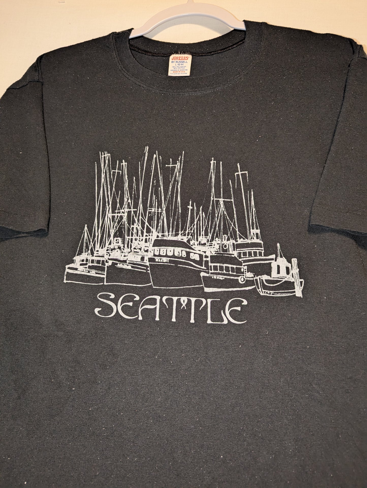 80s Seattle Sail Boat location t shirt