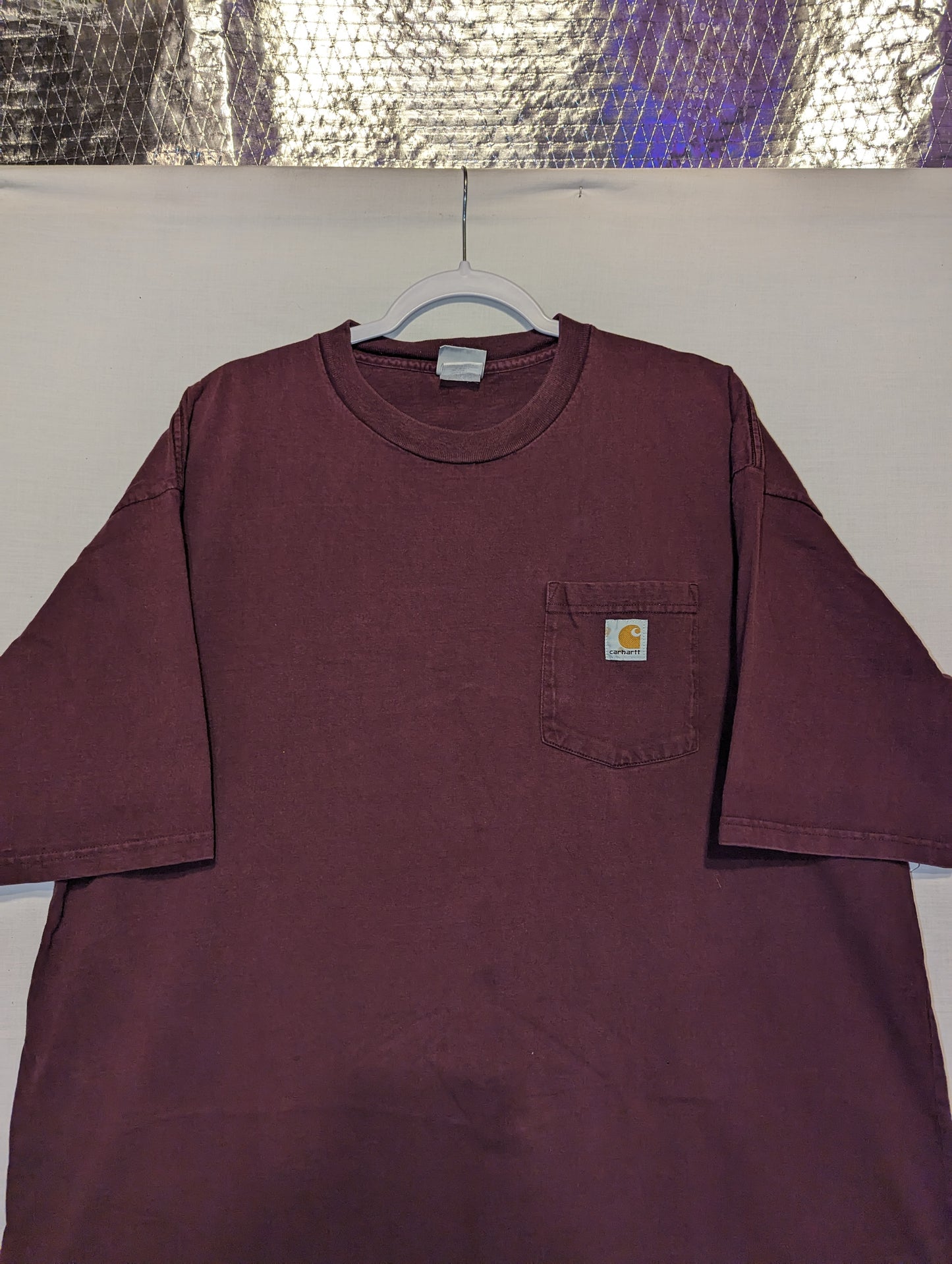 Y2K Carhartt maroon pocket t shirt