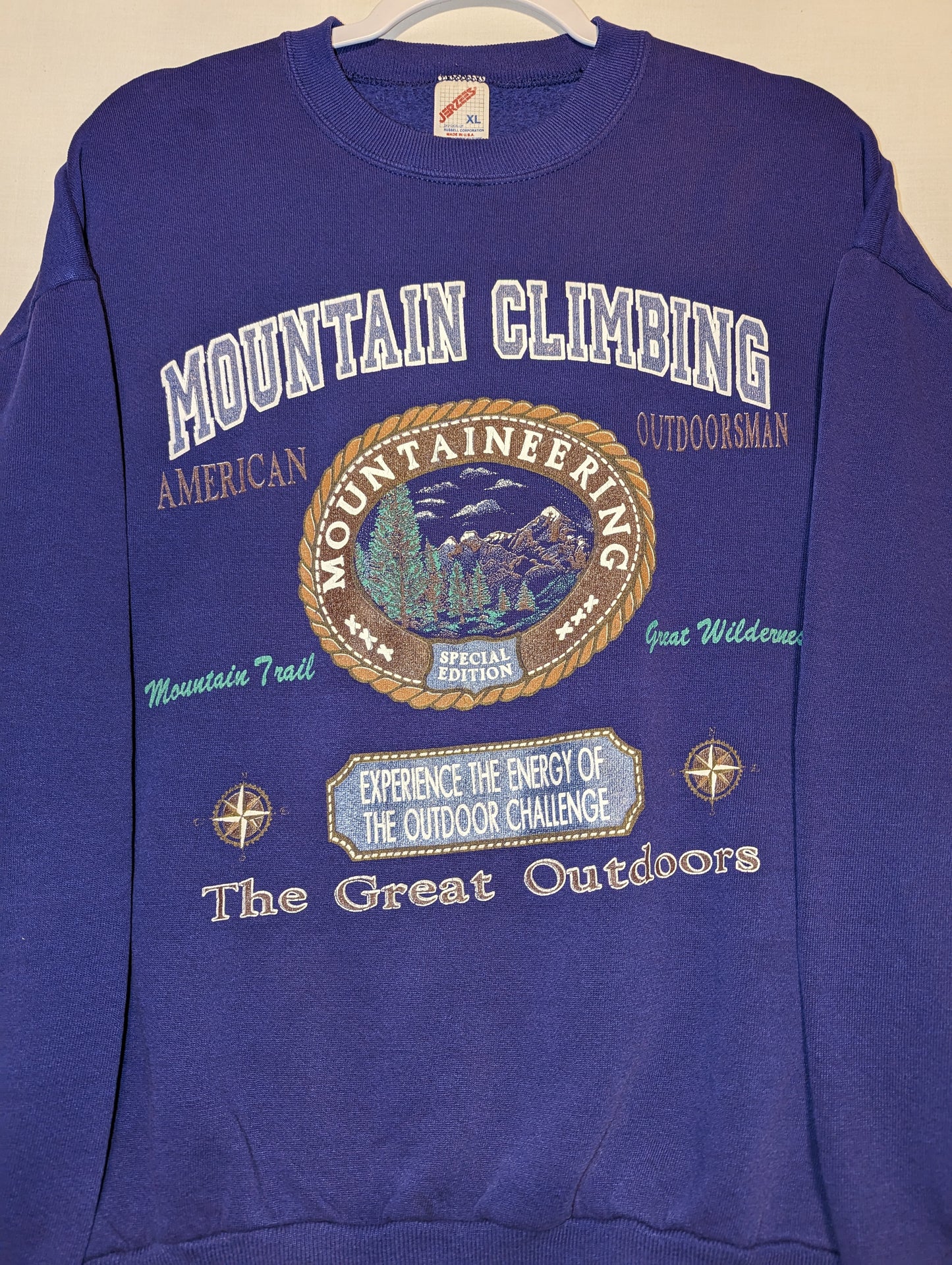 90s American Eagle Mountain Climbing Crewneck Sweatshirt