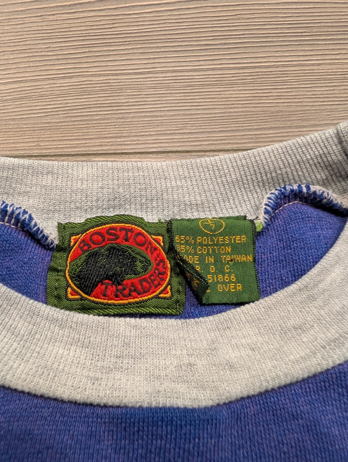 80s/90s Youth Colorblock Crewneck Sweatshirt