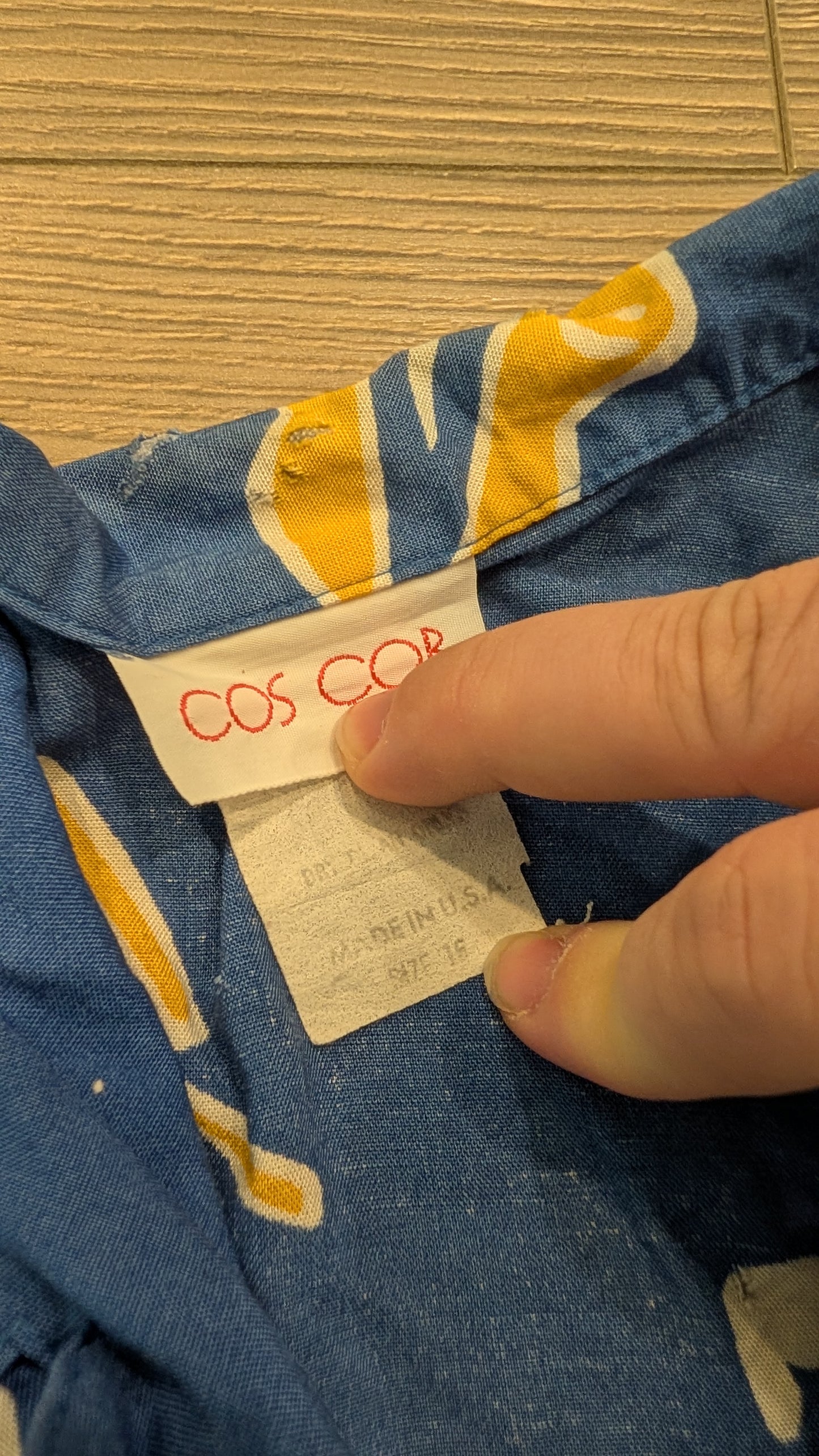 Early 80's Women's AOP Leaf Button up Blouse