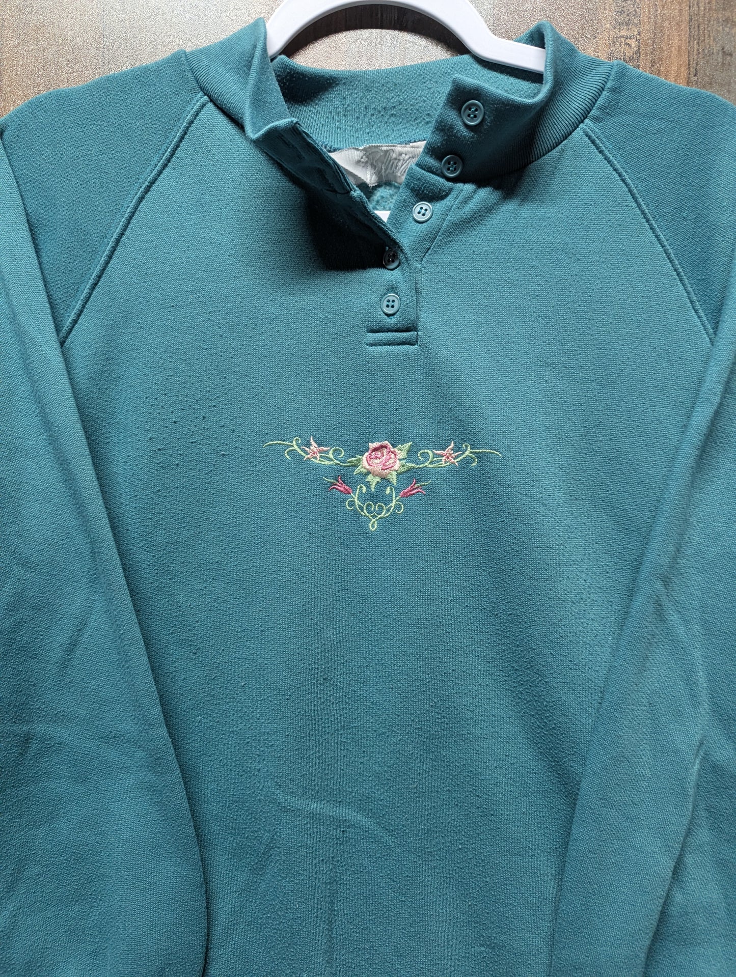 90s Rose Embroidered Granny Crewneck Sweatshirt