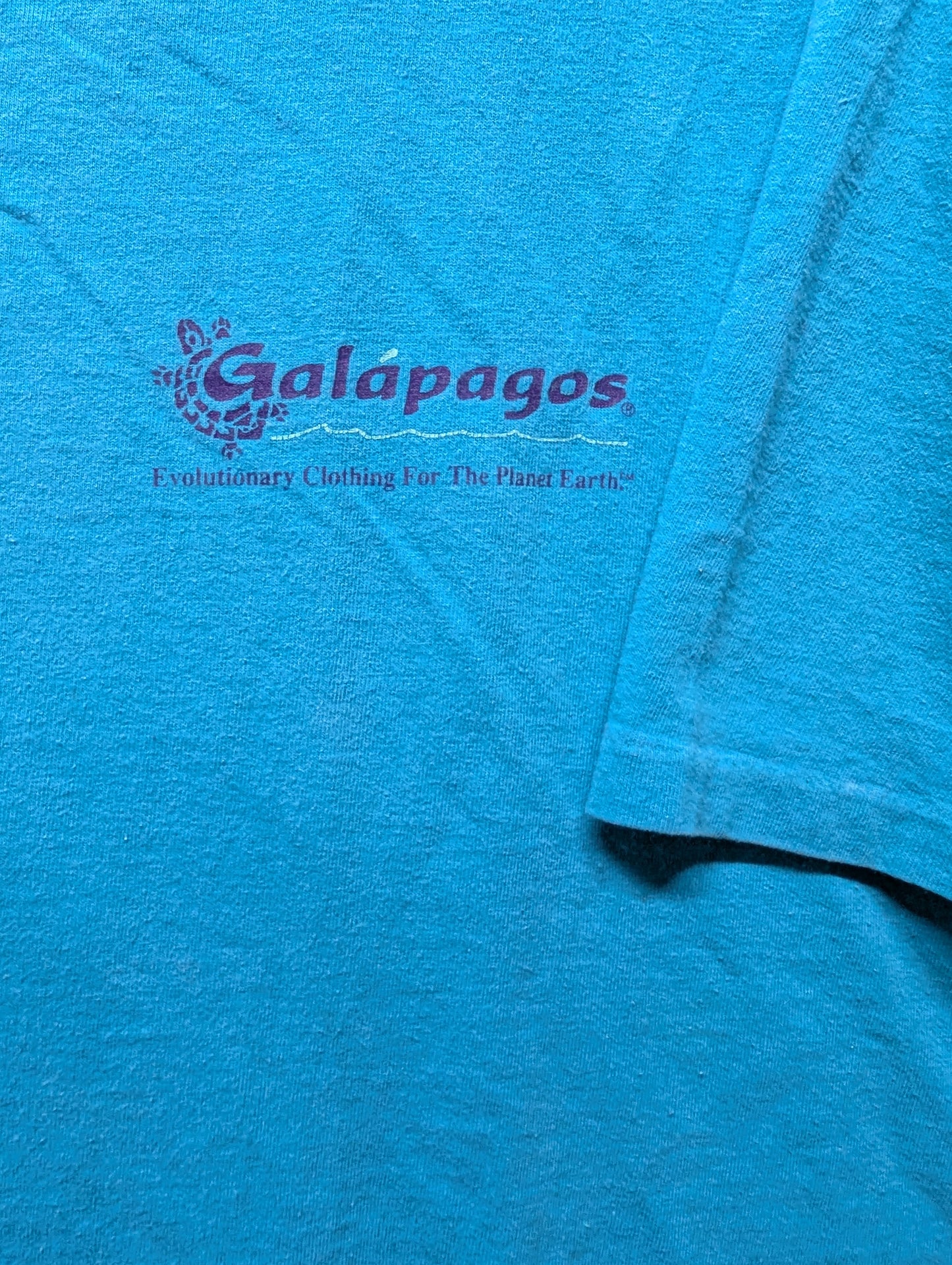 90s Galapagos Islands Evolutions t shirt