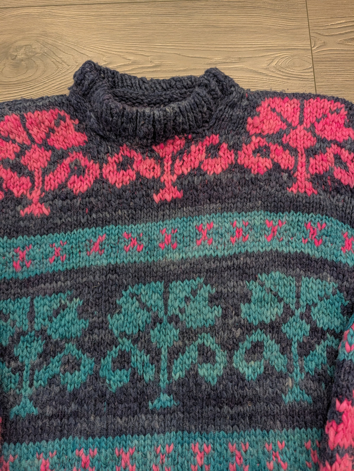 80s Women's Hand Knit Fair Isle Chunky Wool Sweater