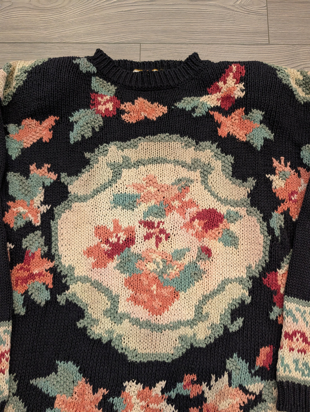 90s Women's Heirloom Collectibles Floral Knit Sweater
