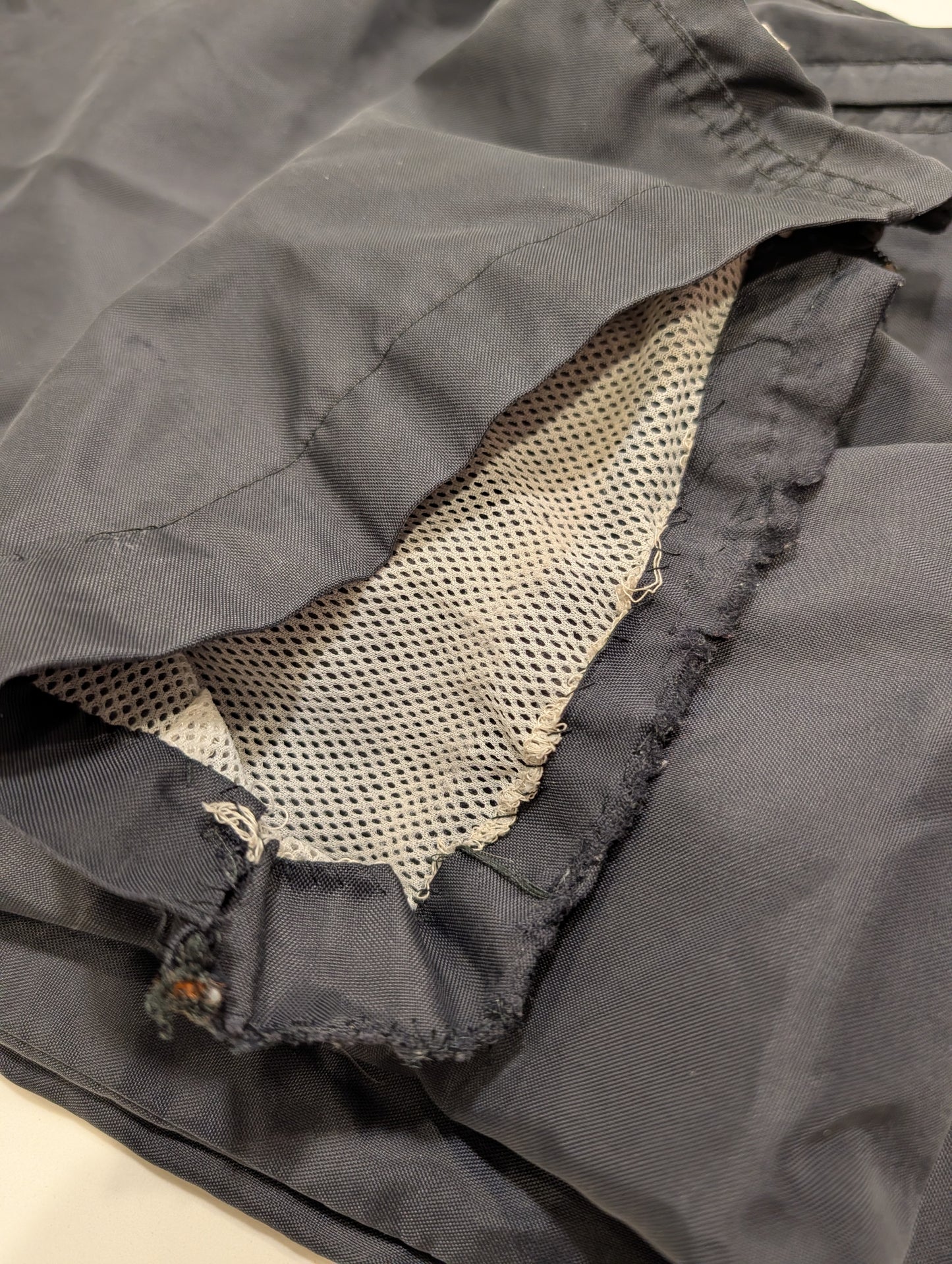 90s/Y2K Nike Nylon Cargo Style Athletic Pants