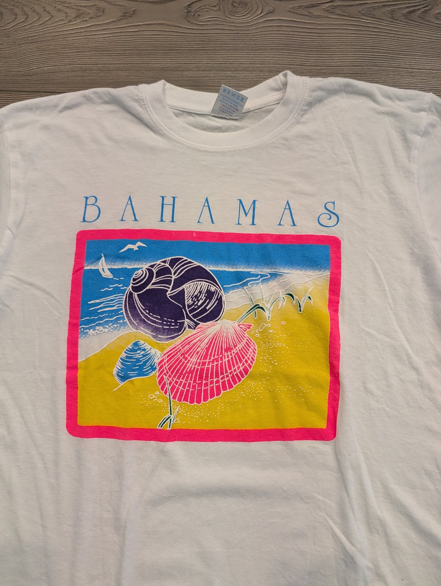 90's Bahamas Sea shell T shirt