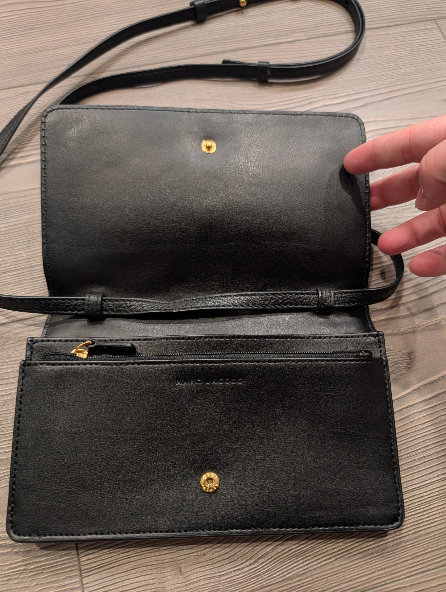 Marc Jacobs New York Black Leather Wallet Cross Body Bag