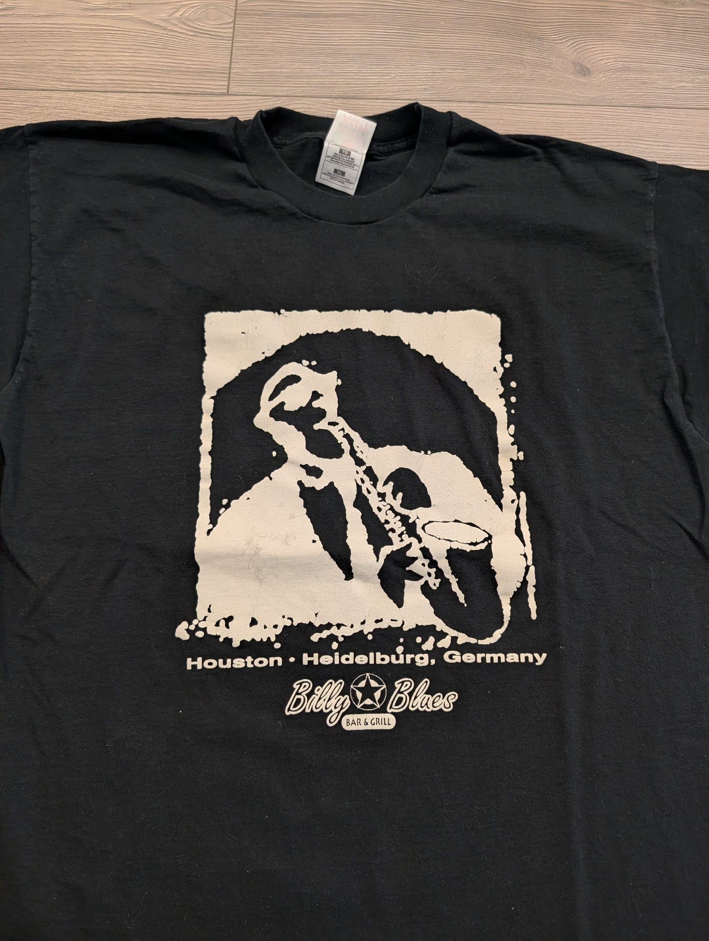 90's/Y2K Billy Blues Bar & Grill t-shirt