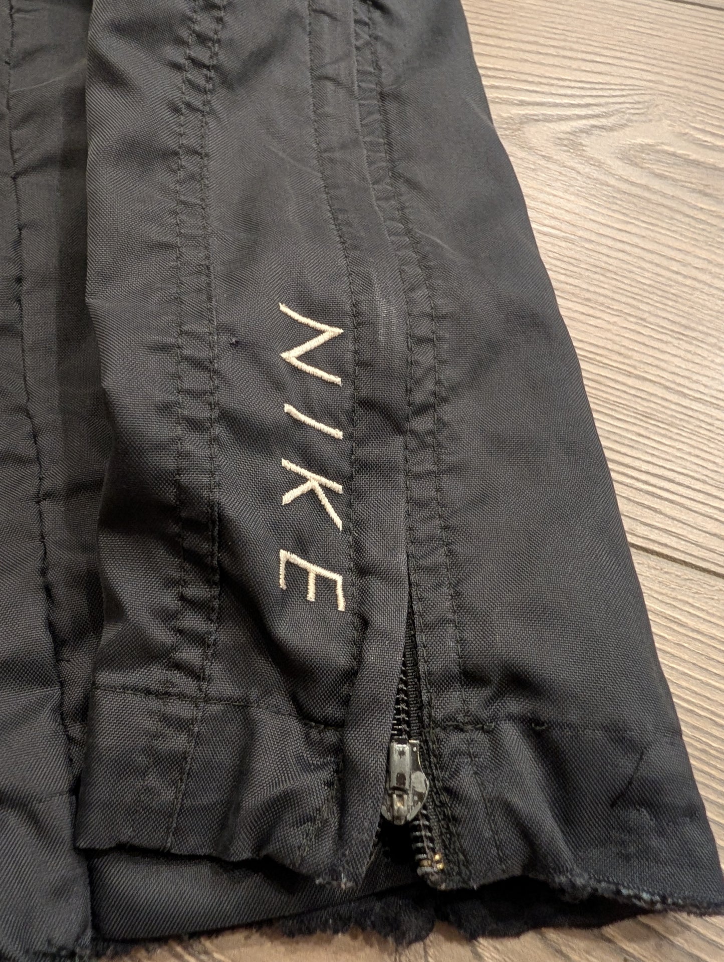 90s/Y2K Nike Nylon Cargo Style Athletic Pants