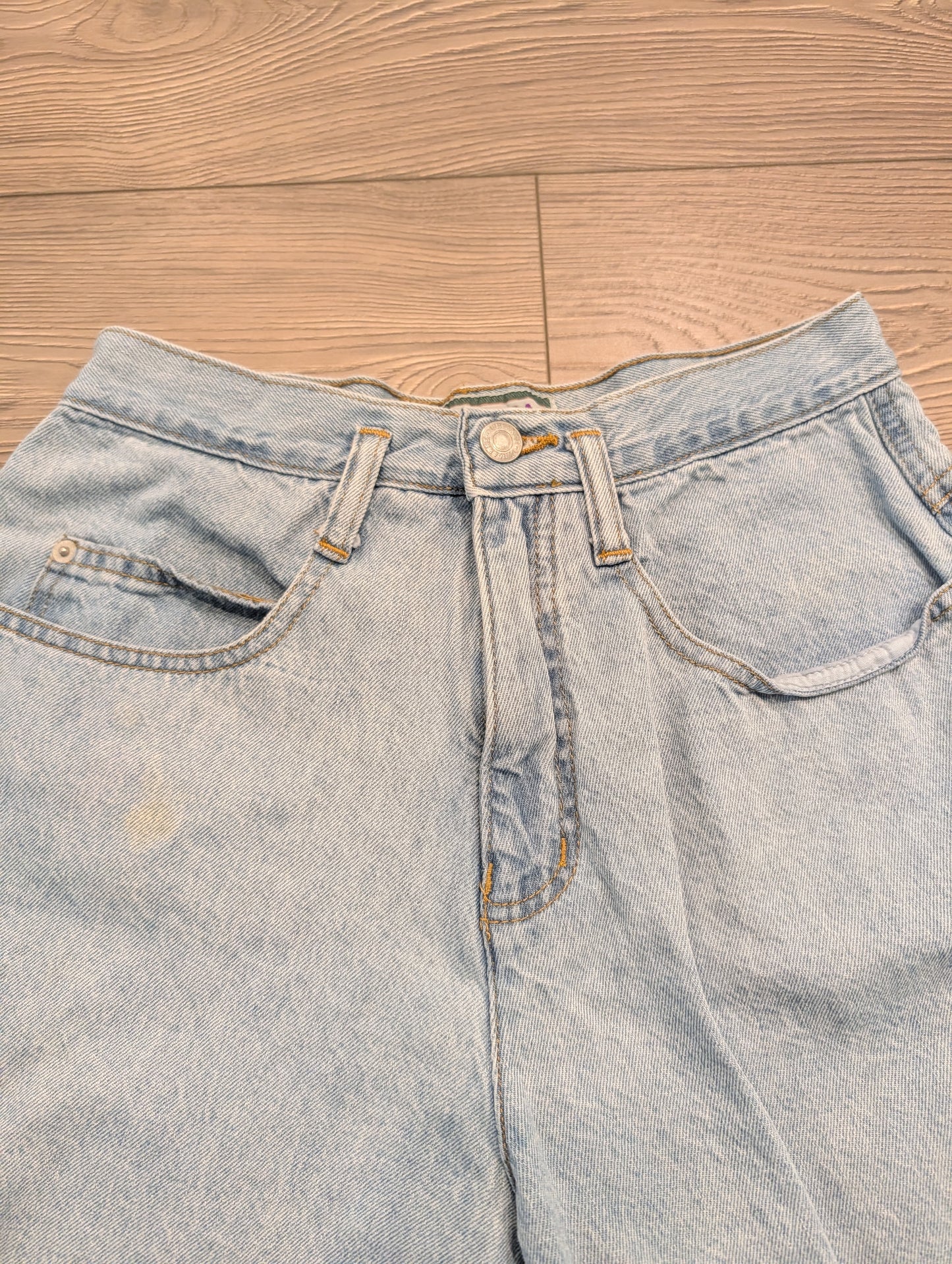 90s Women's Cenza Light Blue Denim Shorts
