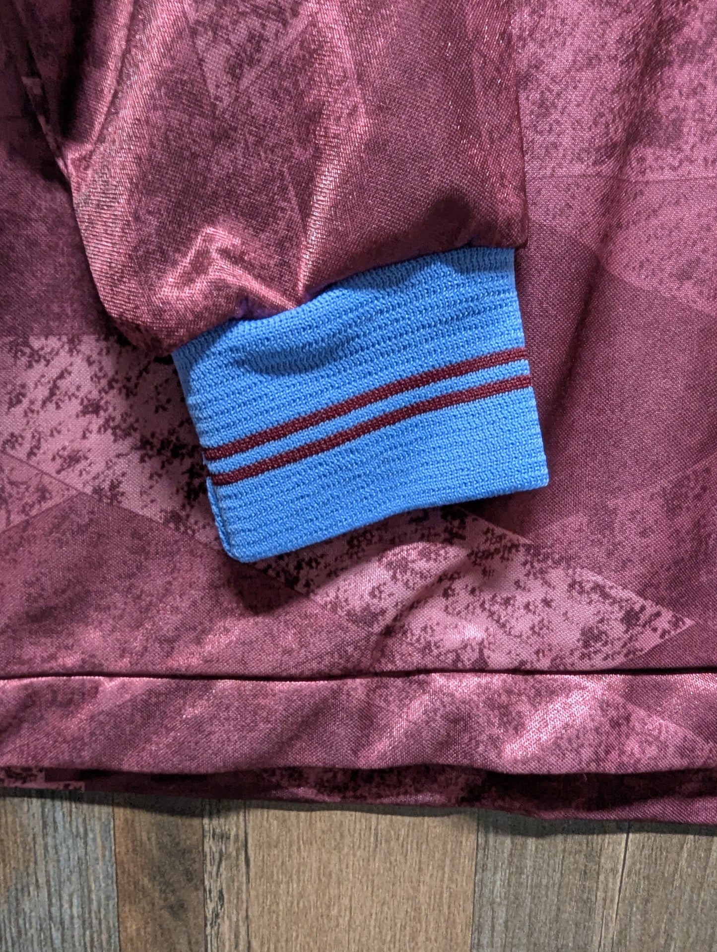 90s Pendle Satin Long Sleeve Soccer Jersey