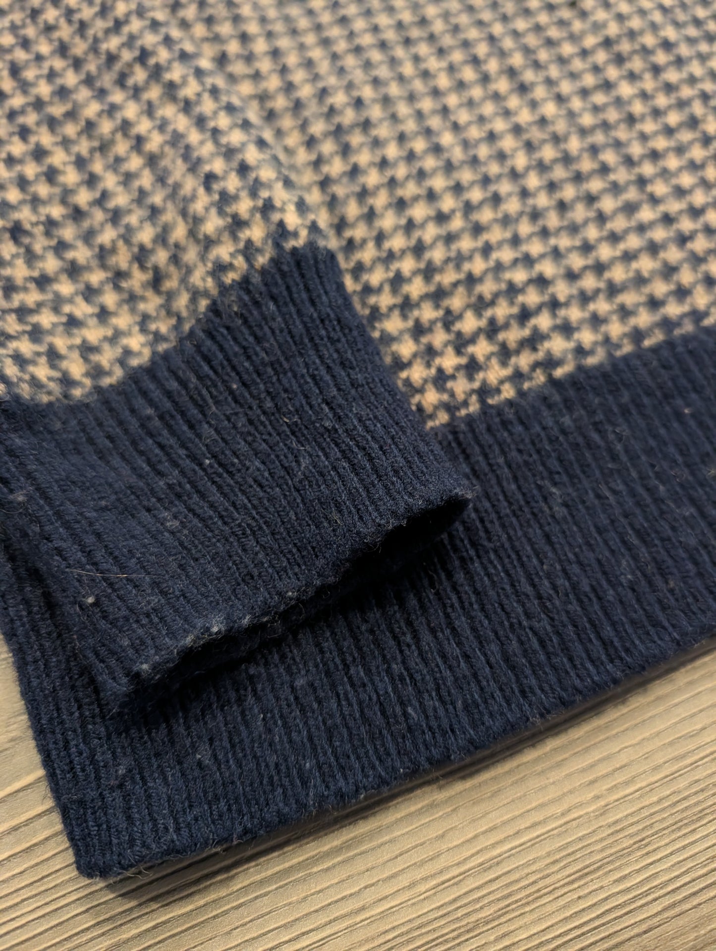 Modern J Crew Houndstooth Crewneck Sweater