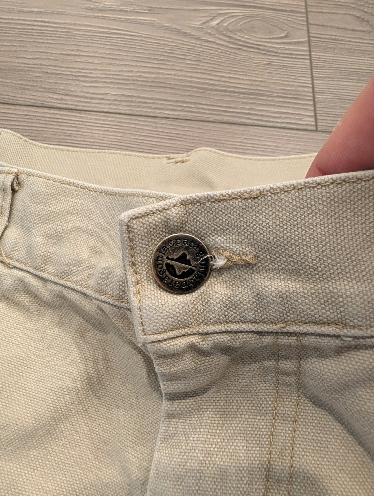 90s/Y2K Khaki Canvas Patagonia Shorts