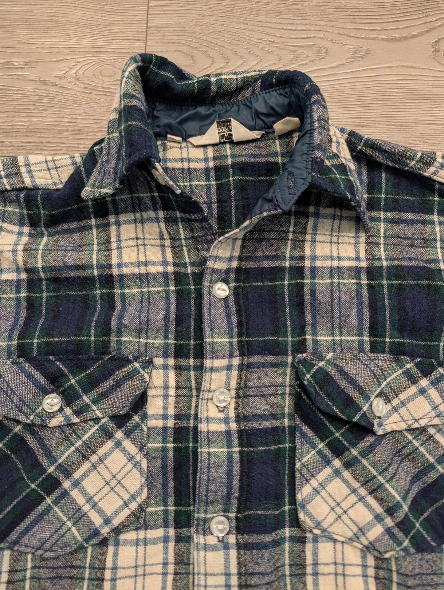 70s/80s Woolrich Blue Green White Plaid Button Down Flannel Shirt