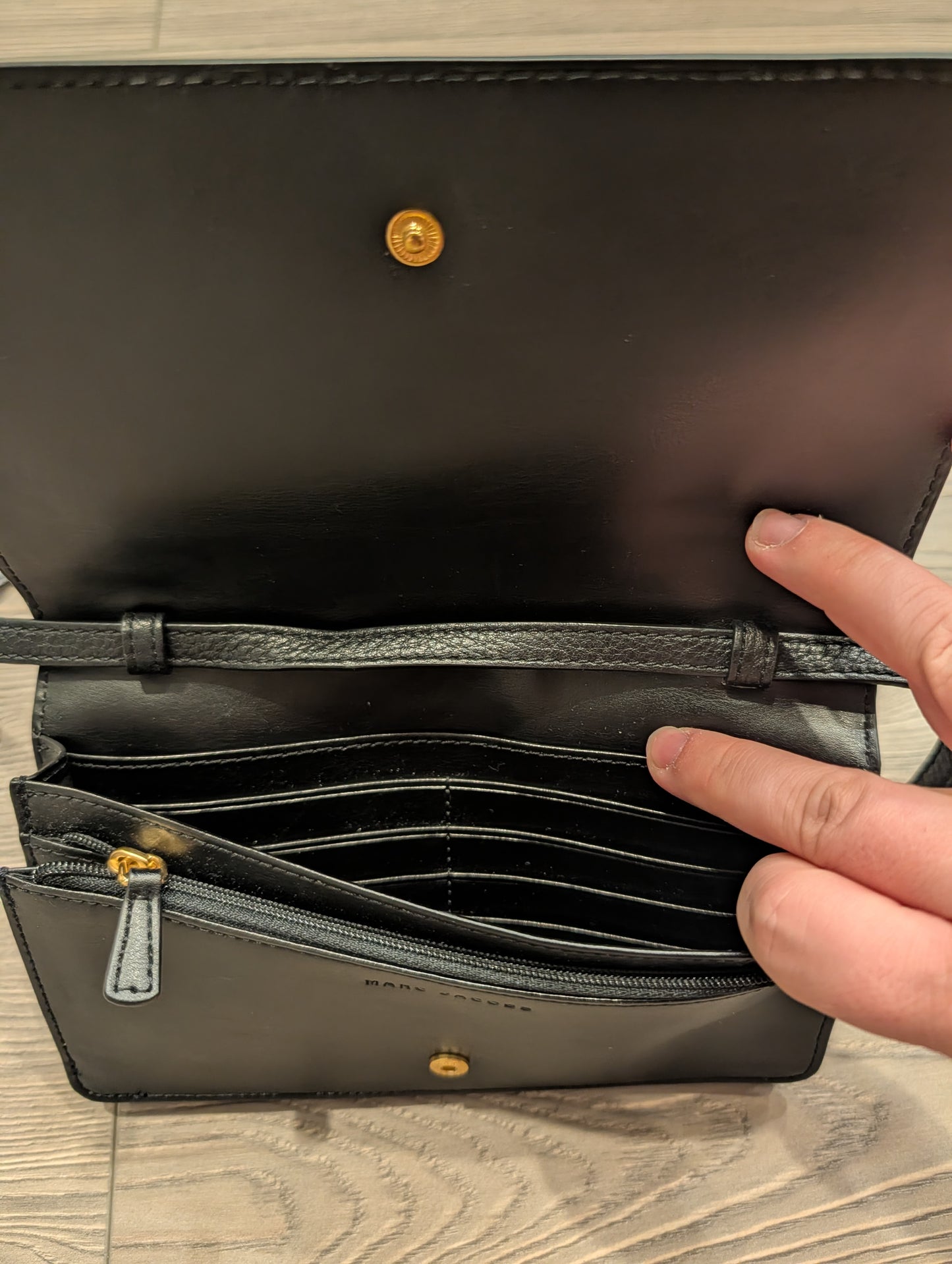 Marc Jacobs New York Black Leather Wallet Cross Body Bag