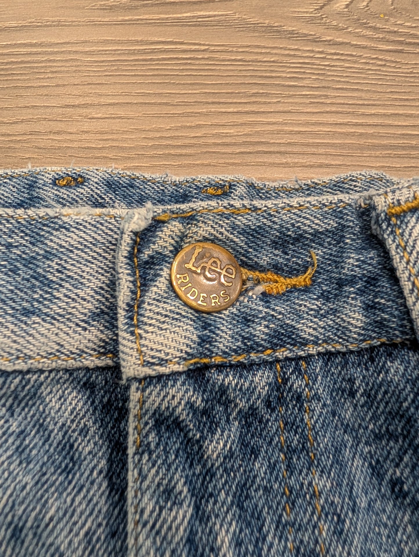 80s Women's Lee Riders Stone Washed Relaxed Fit High Waisted Jeans