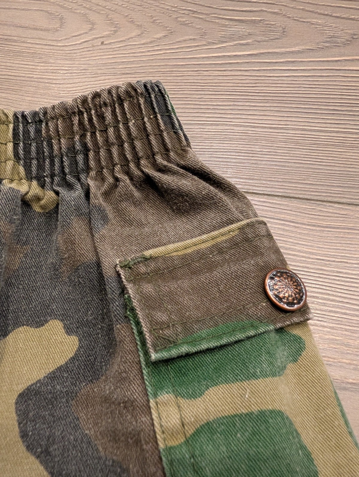 80s/90s Camouflage Cargo Shorts