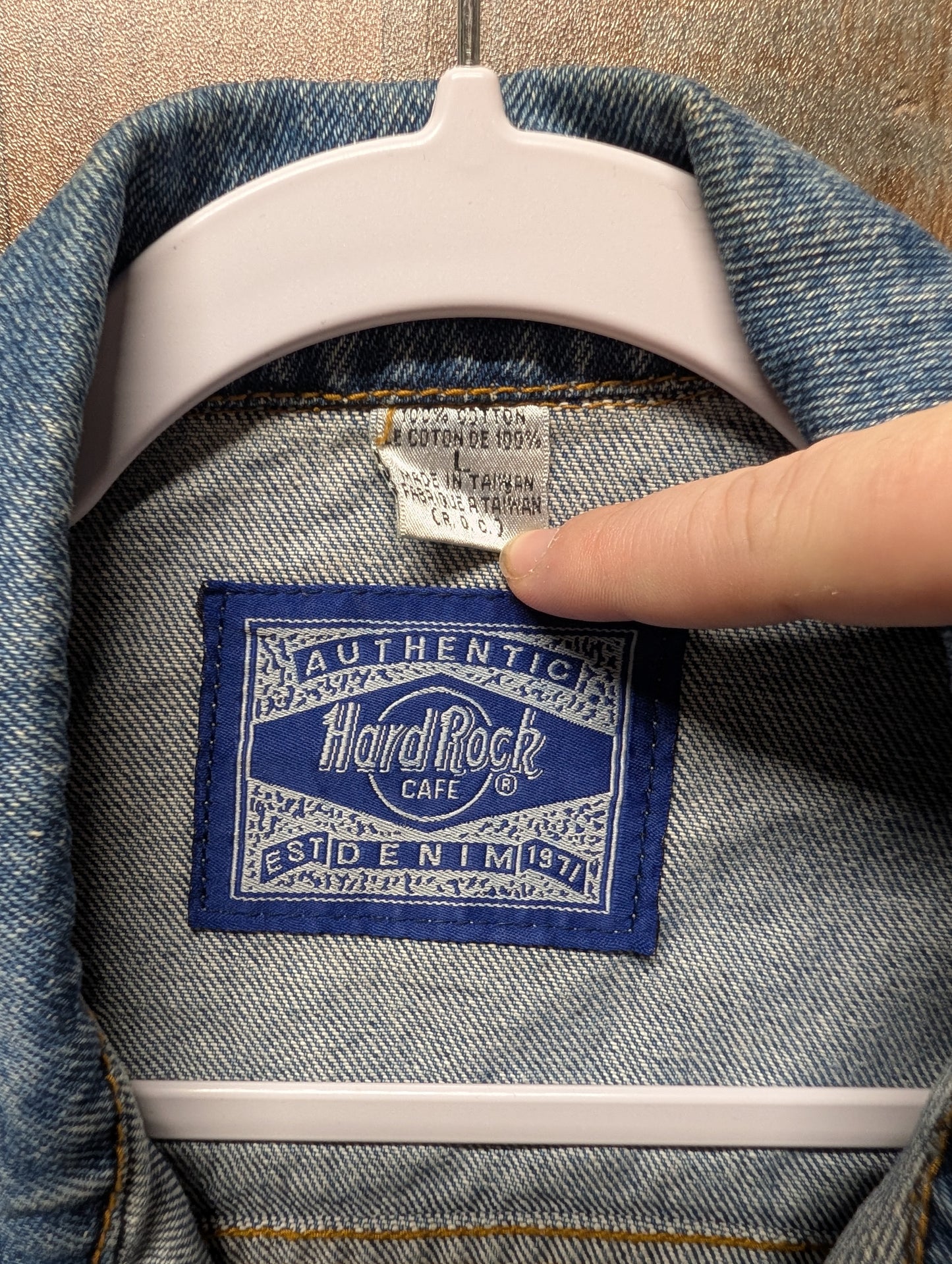 80s / 90s Hard Rock Cafe Denim Jacket