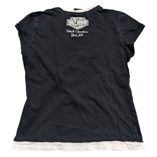 Y2K Women's Black and White Factory Tour Harley Davidson T shirt
