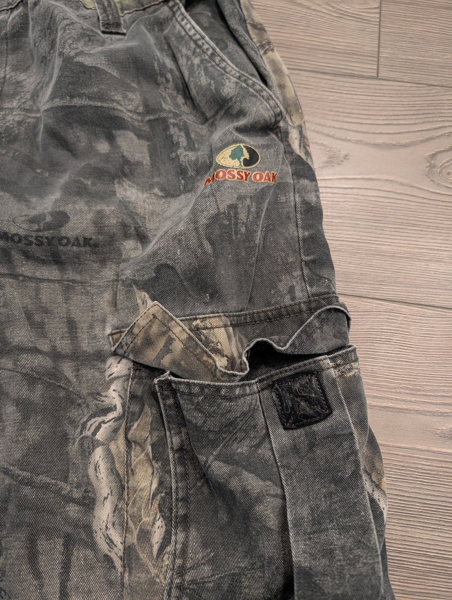 Y2K Mossy Oak Camo Cargo Pants