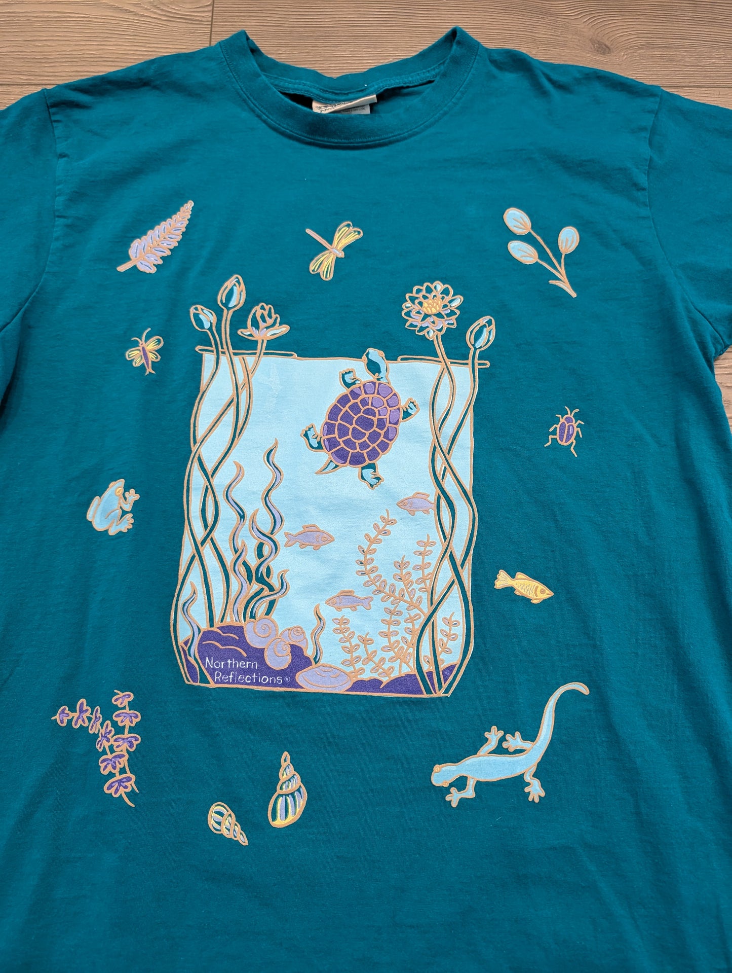 90's AOP Northern Reflection Sea Life Graphic T shirt