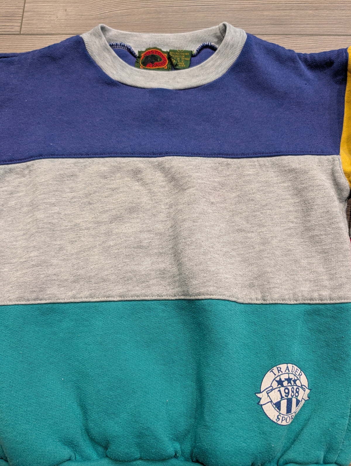 80s/90s Youth Colorblock Crewneck Sweatshirt