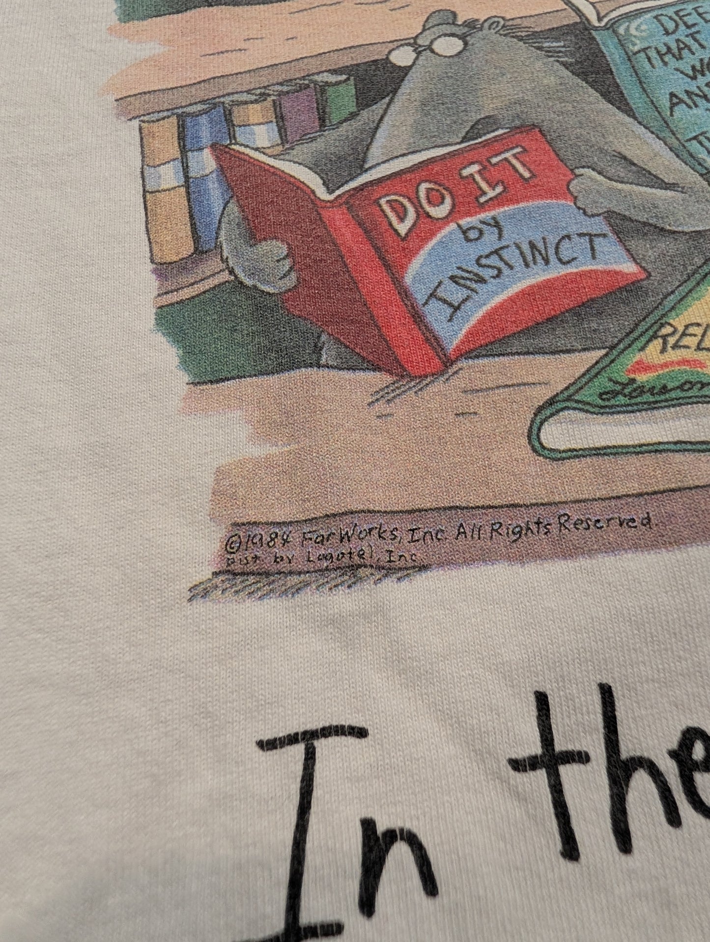 1988 The Far Side In the Animal Self-Help Section T shirt