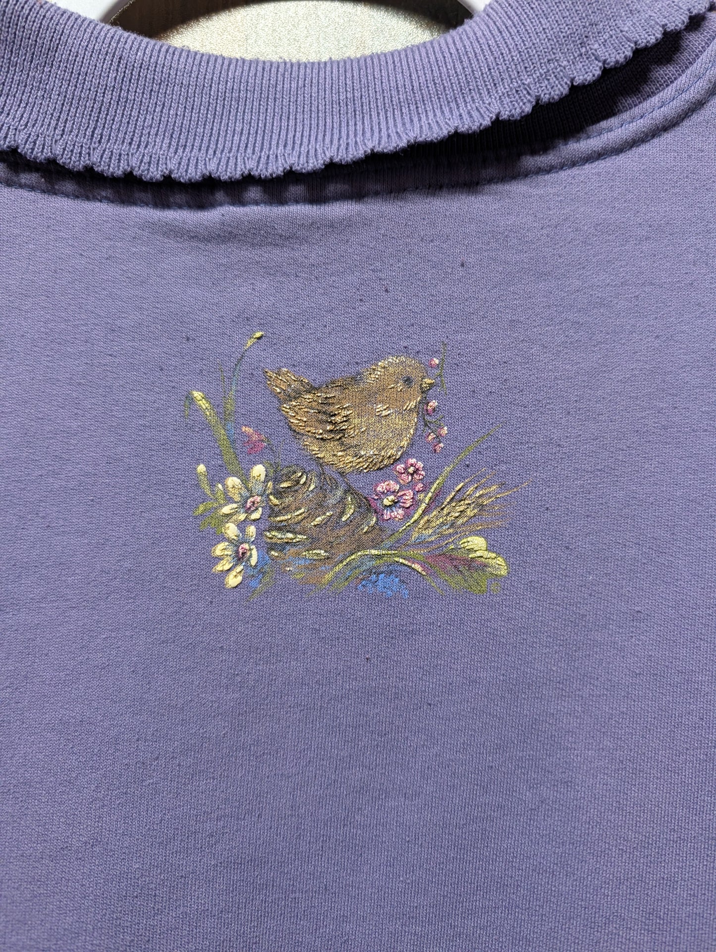 90s Floral Wreath and Bird NR Granny Crewneck Sweatshirt