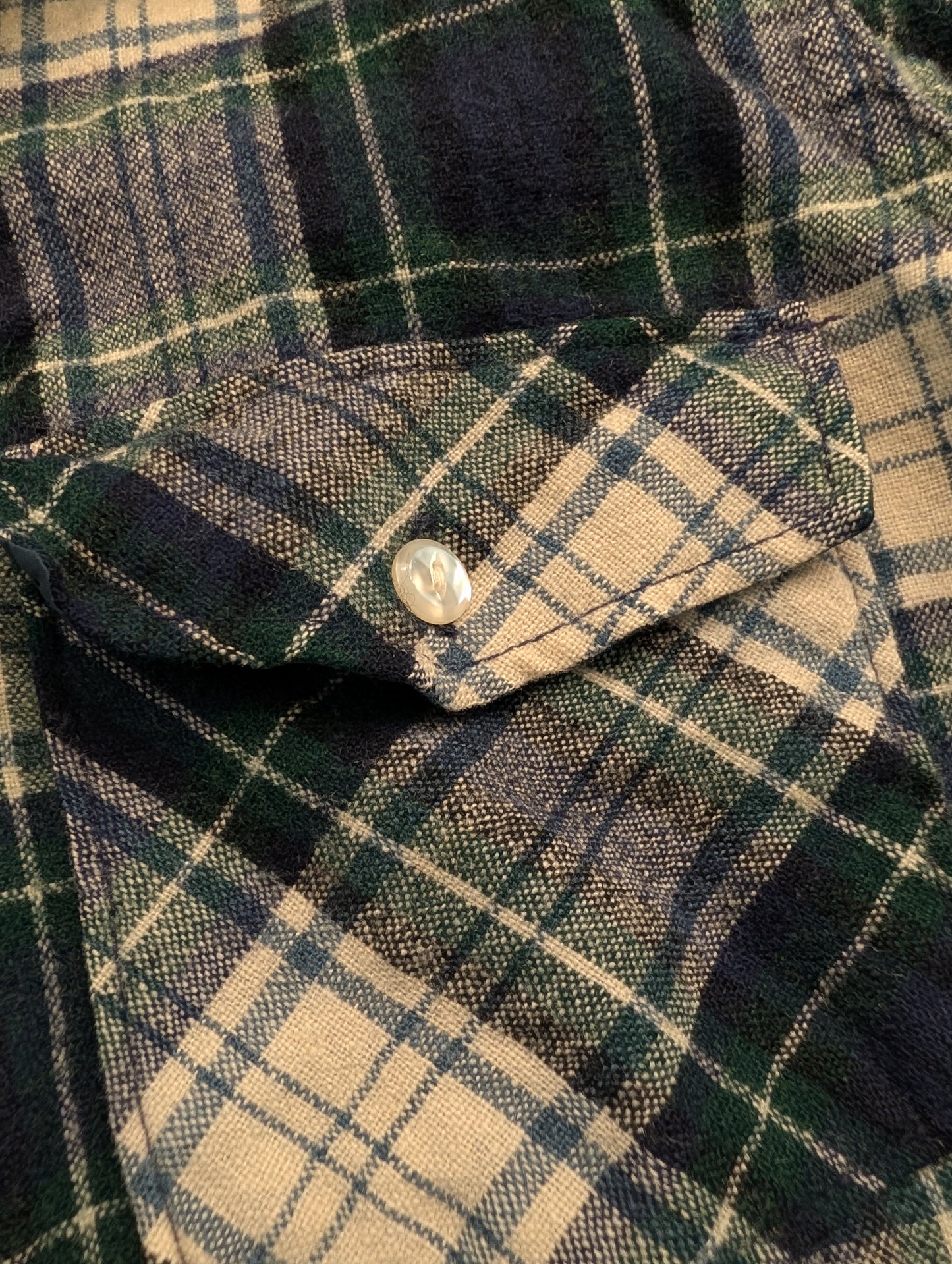70s/80s Woolrich Blue Green White Plaid Button Down Flannel Shirt