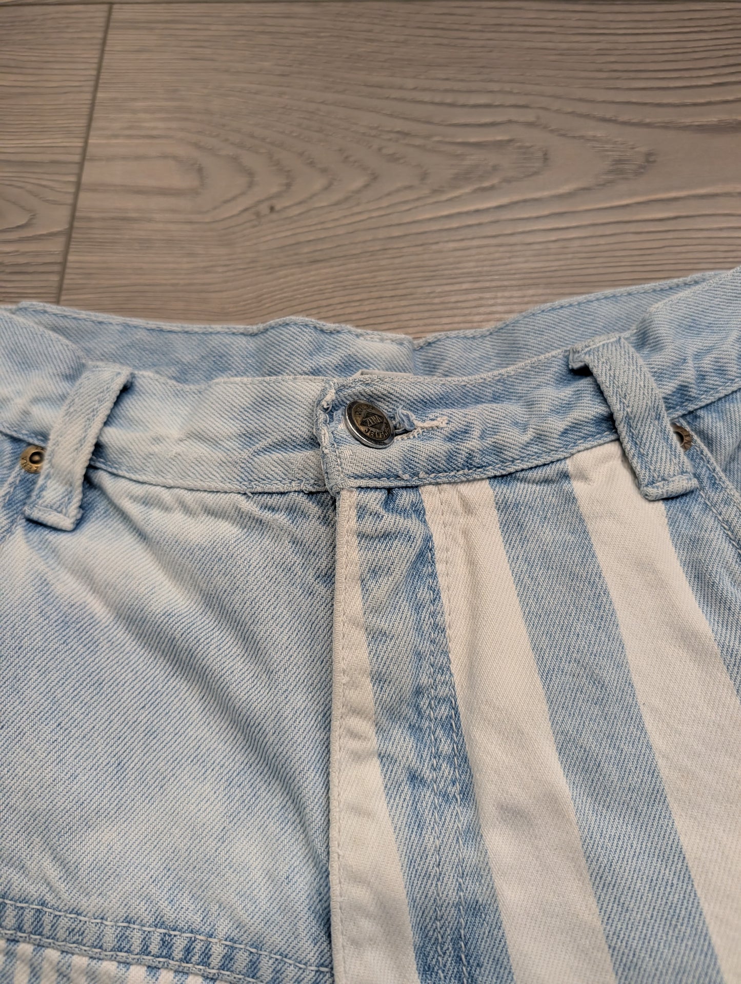 80s/90s Women's Zena Stone Washed Blue and White patchwork Denim Shorts
