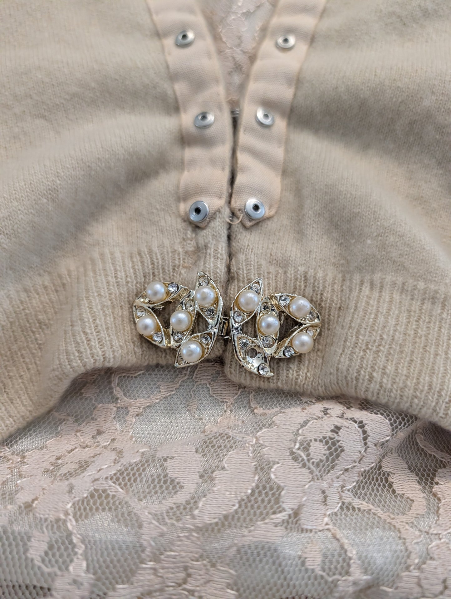 60's Women's Lace lined Cardigan sweater