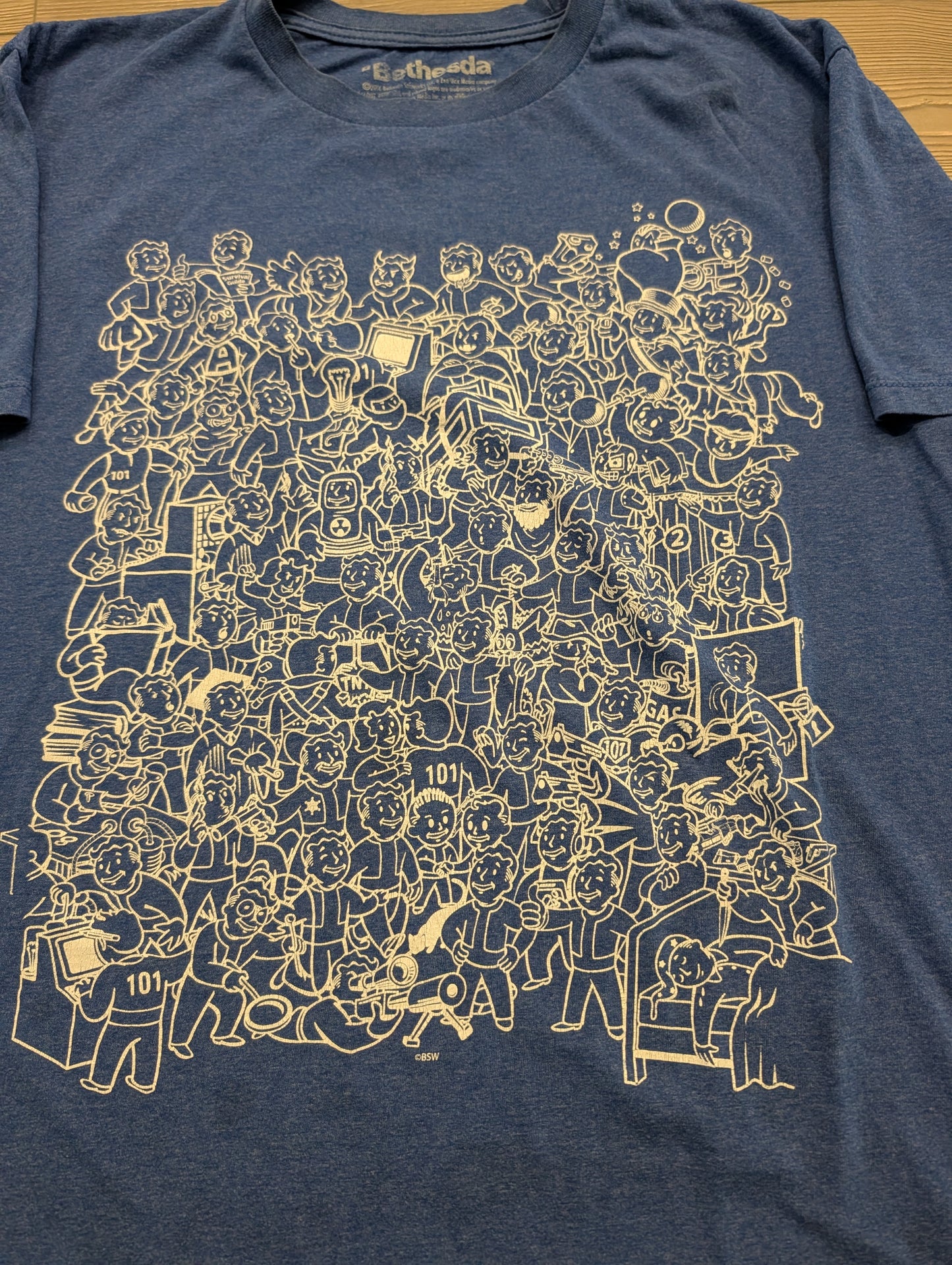 Mid 2000's Fallout T shirt
