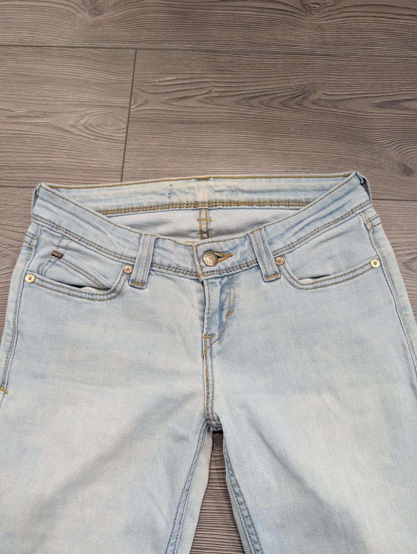 90's Women's Levi's Light Colored Stone Washed Slim Super Low-Rise Boot Cut Jeans