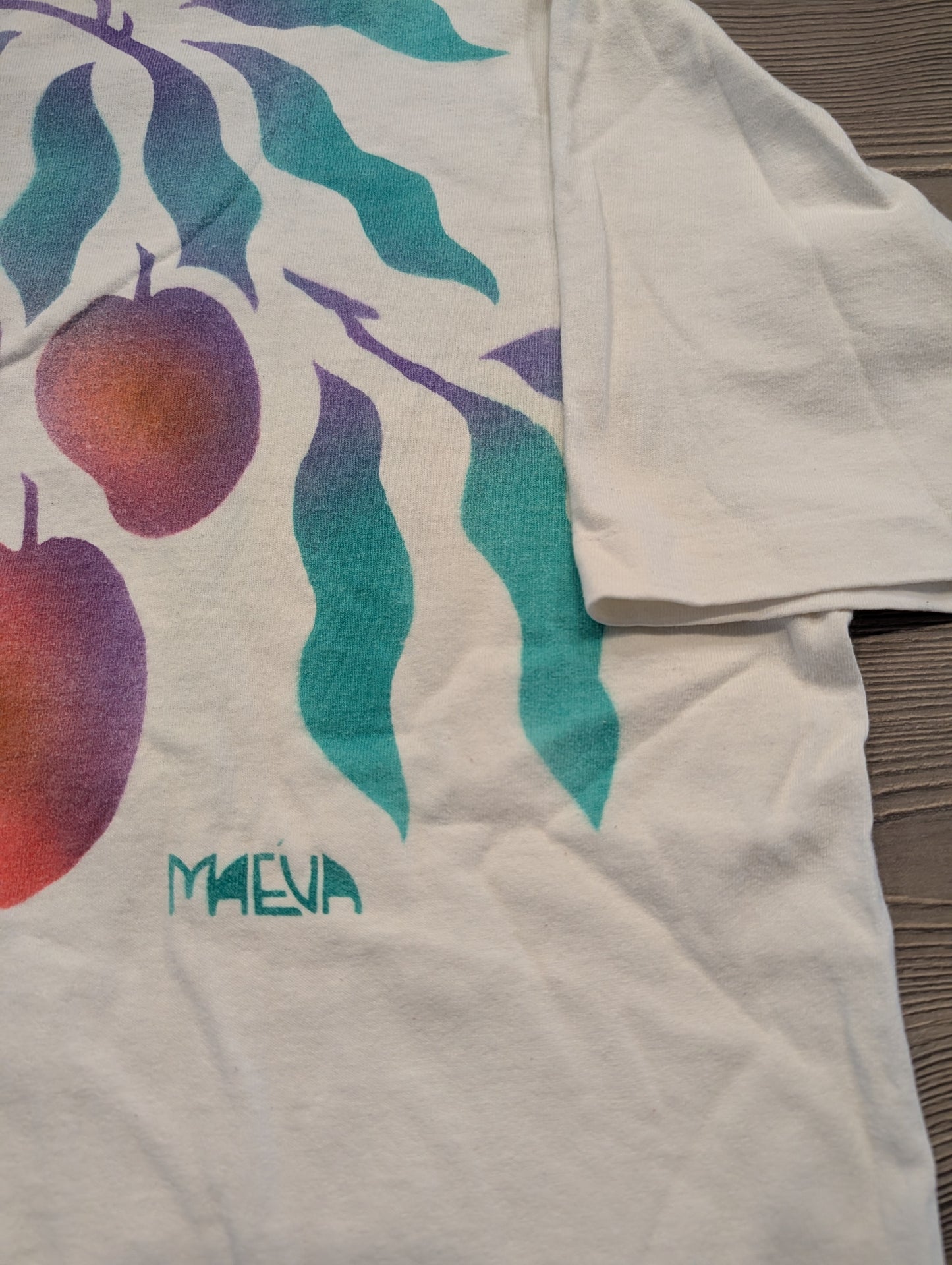 90's Maeva Art women's T shirt