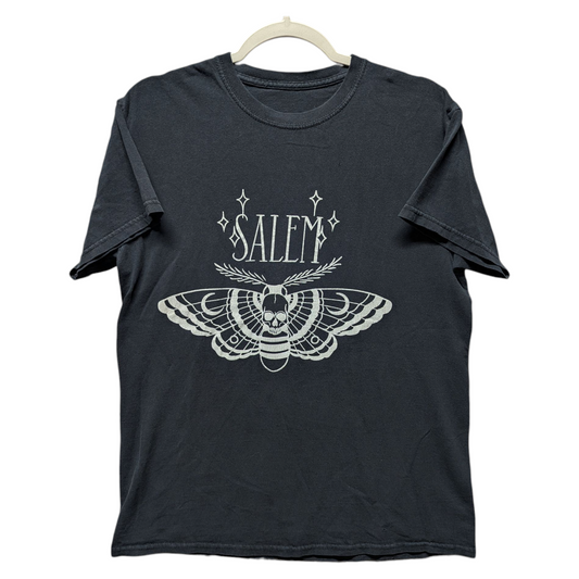 Y2K Salem Massachusetts Halloween Cicada skull t shirt