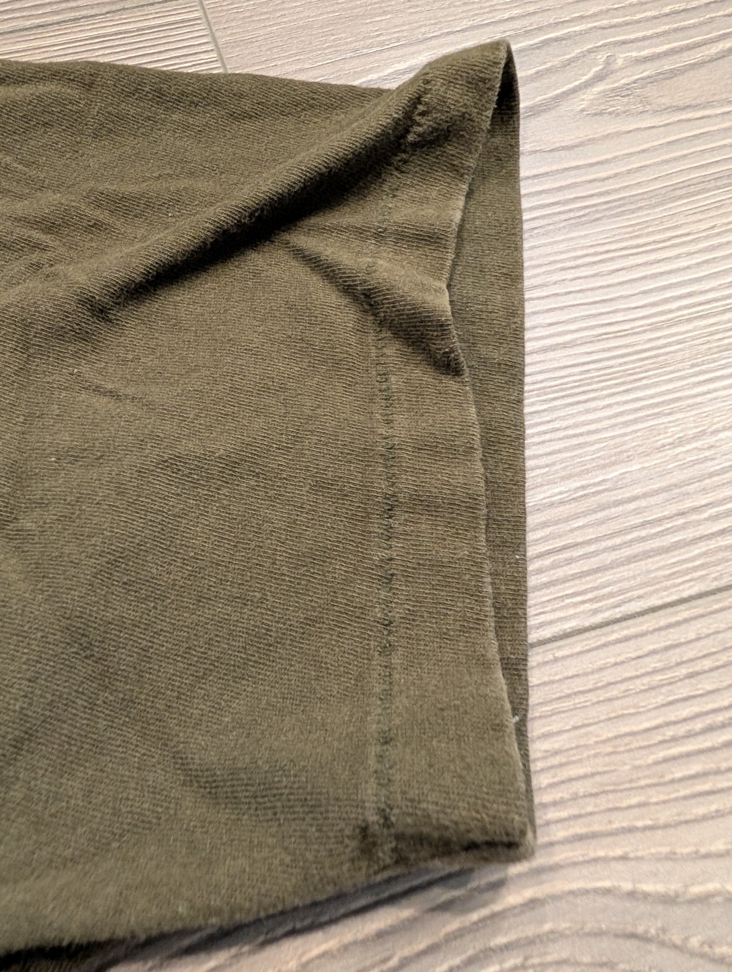 90s GAP Shortsleeve Solid Green Pocket T Shirt