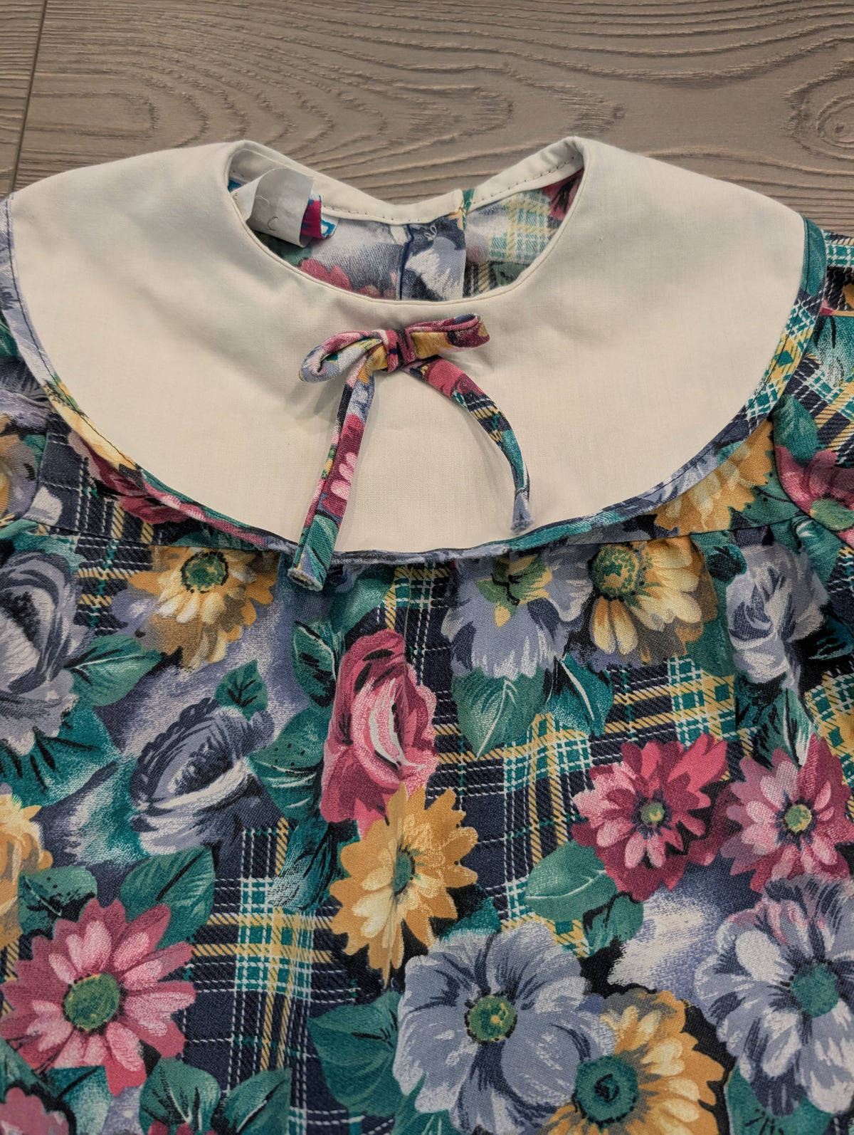 90s Youth AOP Flower and Plaid Dress with Large White Peter Pan Collar