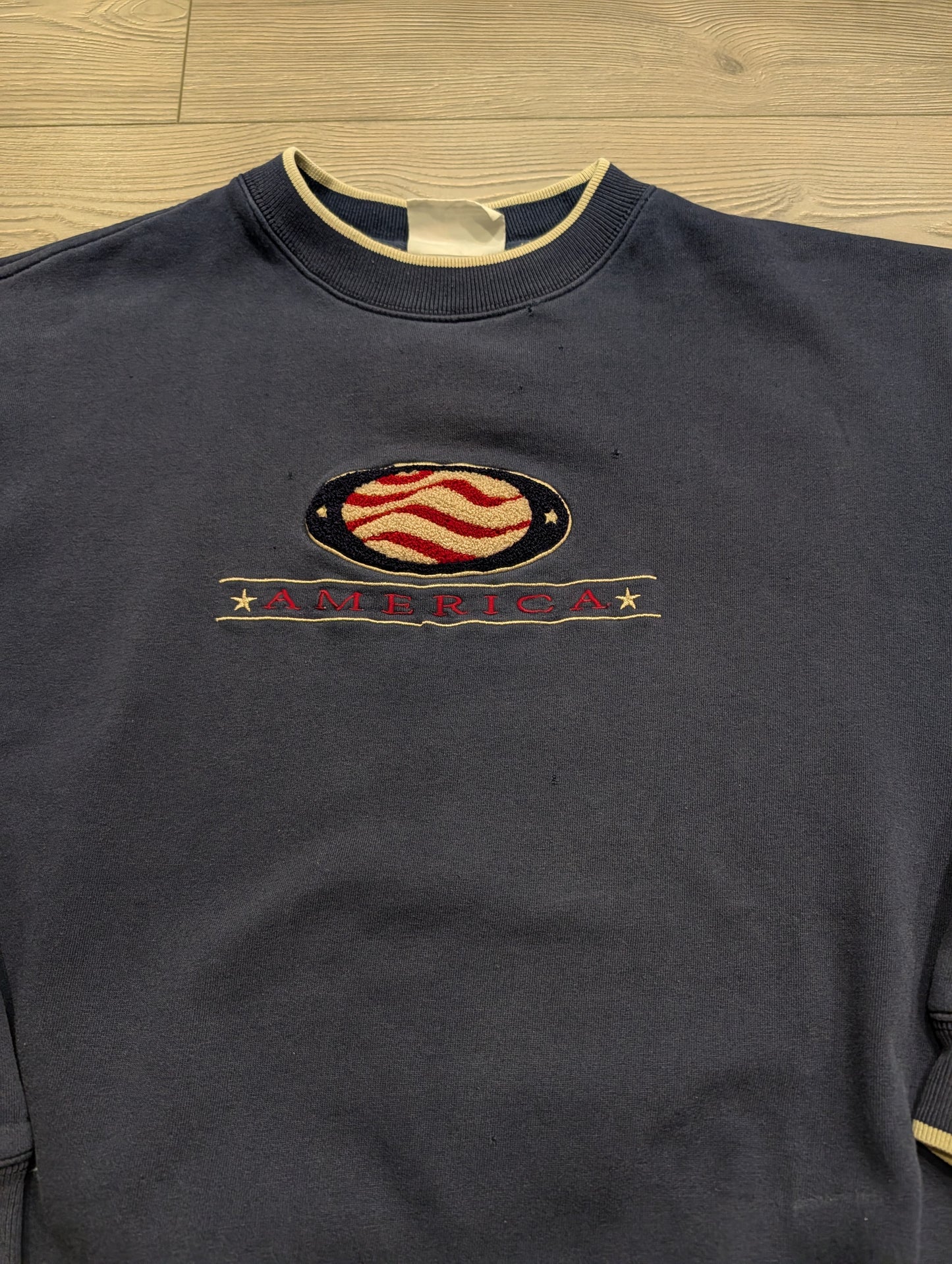 90's America Embroidered Logo Crewneck Sweatshirt