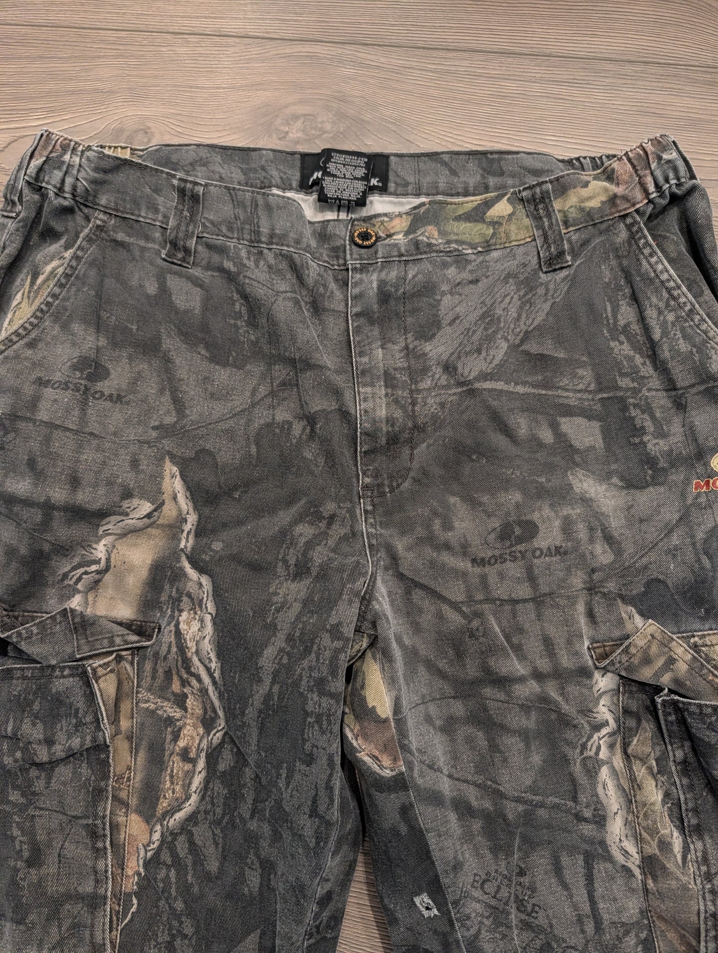 Y2K Mossy Oak Camo Cargo Pants